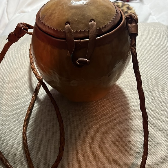Coconut nut shell handbag - Picture 2 of 5